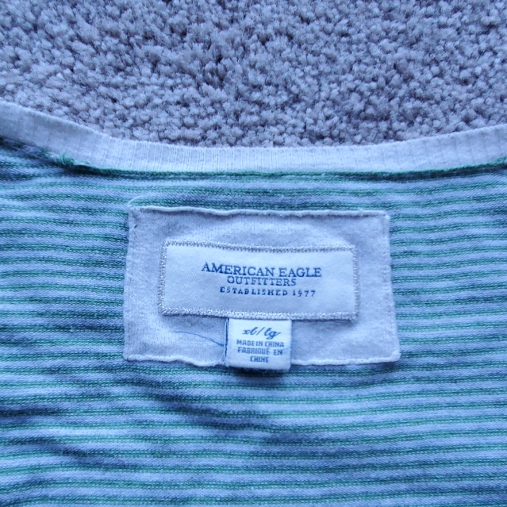 AE shirt - Picture 3 of 4